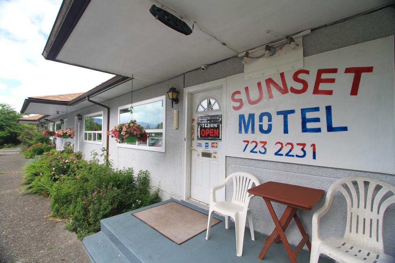 Sunset Motel ポート・アルバーニ エクステリア 写真